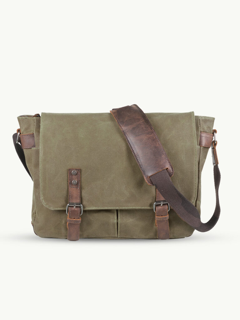 Japoon Messenger Bag